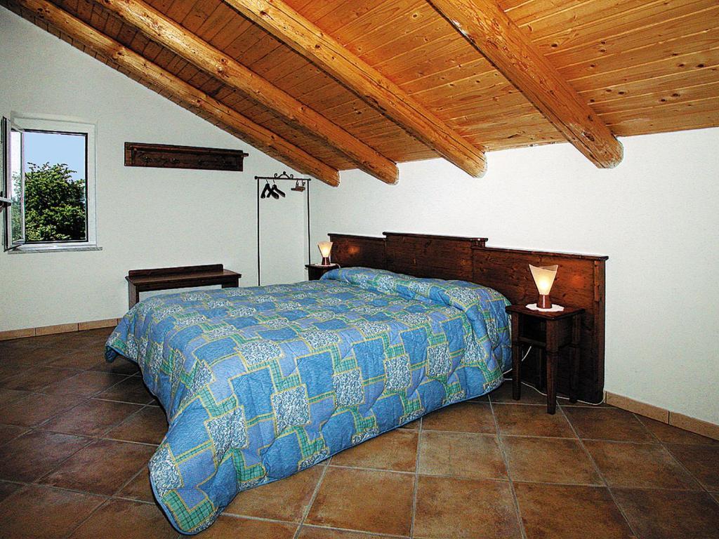 Agriturismo Cascina Vrona Villa Monteu Roero Habitación foto